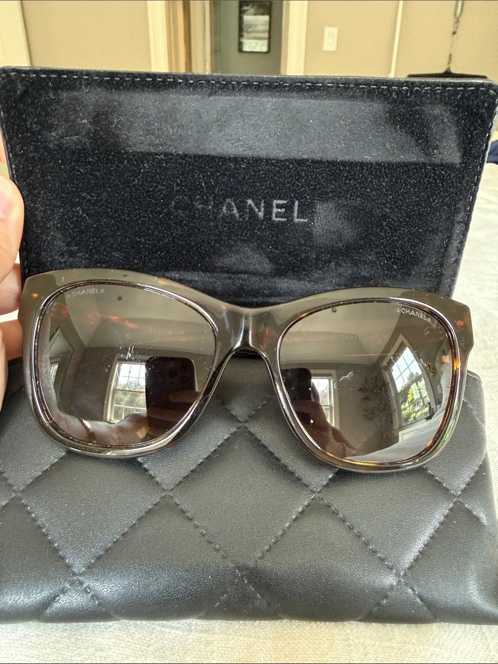 CHANEL Tortoiseshell Cat-Eye Sunglasses - Brown with quilted chanel case